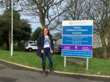 Virginia at Ysbyty Penrhos stanley Hospital 